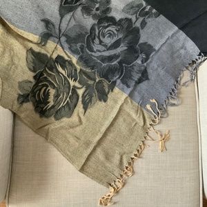 MELANIE LYNE Floral Neutral Coloured Scarf